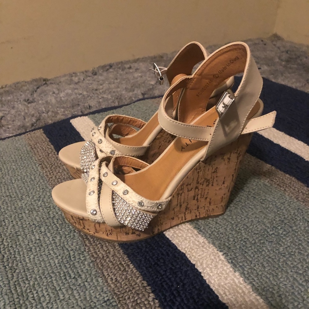 Vanity wedge heels size 7 bedazzled strappy